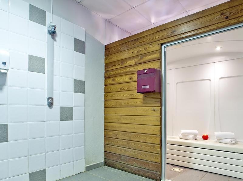 Joli Appartement T2 Dans Residence Avec Piscine, Hammam Et Parking Gratuits Carcassone Kültér fotó