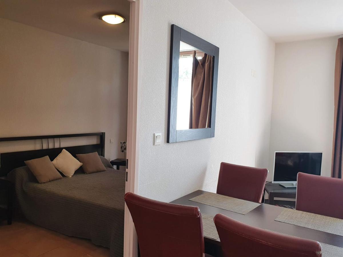 Joli Appartement T2 Dans Residence Avec Piscine, Hammam Et Parking Gratuits Carcassone Kültér fotó
