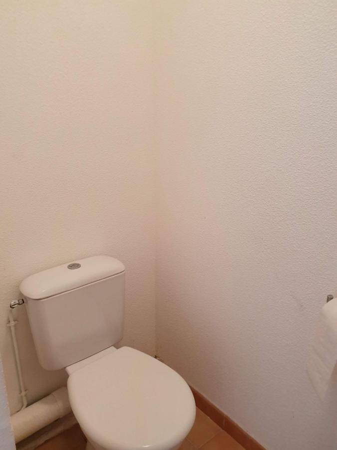 Joli Appartement T2 Dans Residence Avec Piscine, Hammam Et Parking Gratuits Carcassone Kültér fotó