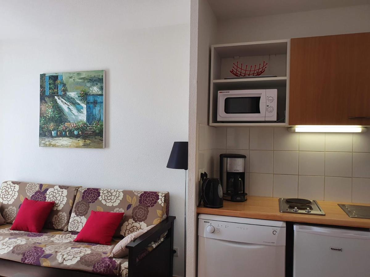 Joli Appartement T2 Dans Residence Avec Piscine, Hammam Et Parking Gratuits Carcassone Kültér fotó