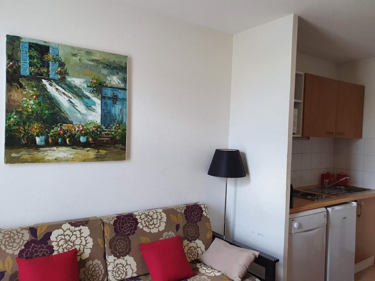 Joli Appartement T2 Dans Residence Avec Piscine, Hammam Et Parking Gratuits Carcassone Kültér fotó