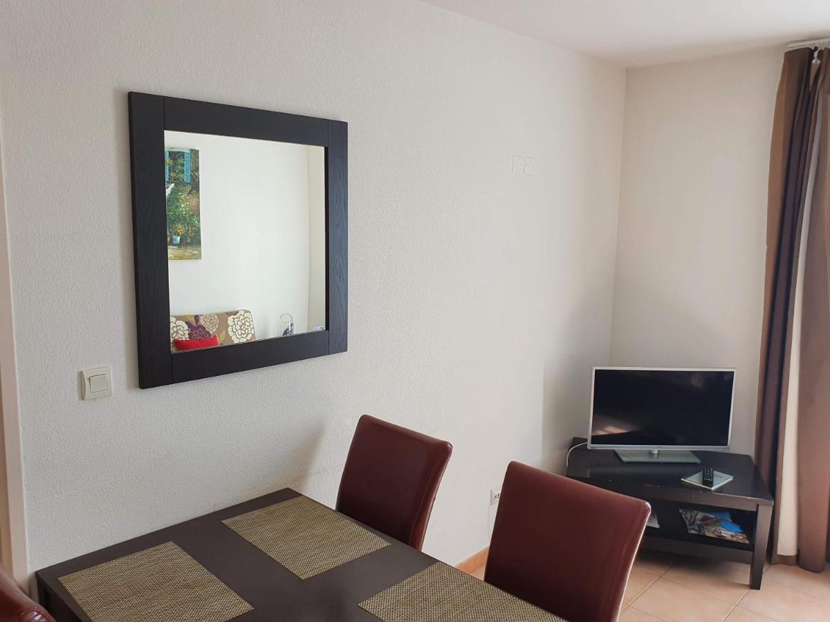 Joli Appartement T2 Dans Residence Avec Piscine, Hammam Et Parking Gratuits Carcassone Kültér fotó